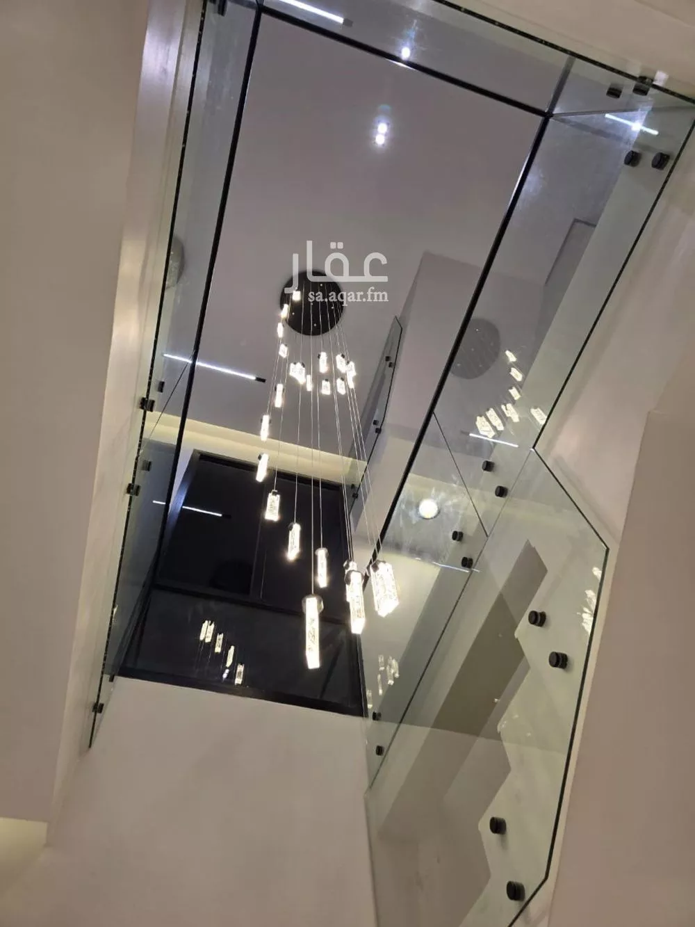 فيلا للبيع في شارع خليج تونس, حي المعيزيلة, مدينة الرياض, منطقة الرياض 1 صورة