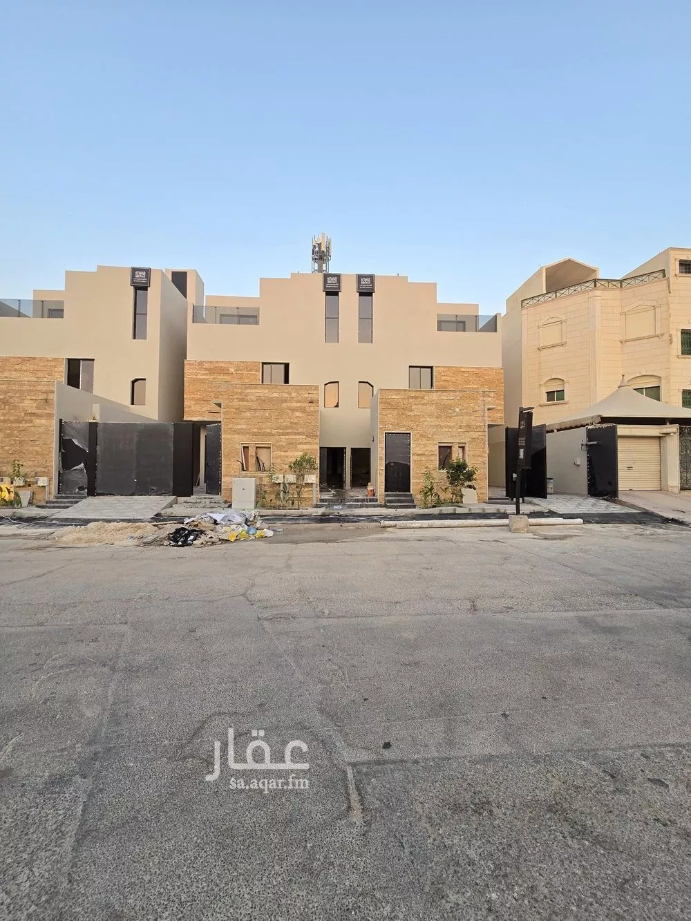 دور للبيع في شارع العميد, حي إشبيلية, مدينة الرياض, منطقة الرياض 1 صورة