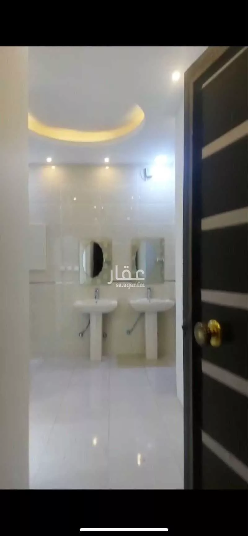 شقة للإيجار في شارع عائشة بنت أبي بكر ، حي الروضة الشمالية ، شرورة ، شرورة 1 صورة
