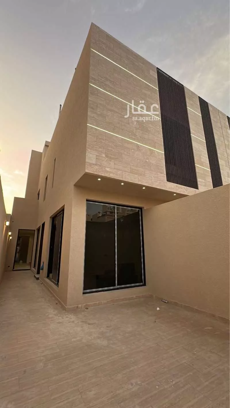 دور للبيع في شارع الحارث بن عبدالرحمن, حي عكاظ, مدينة الرياض, منطقة الرياض 1 صورة