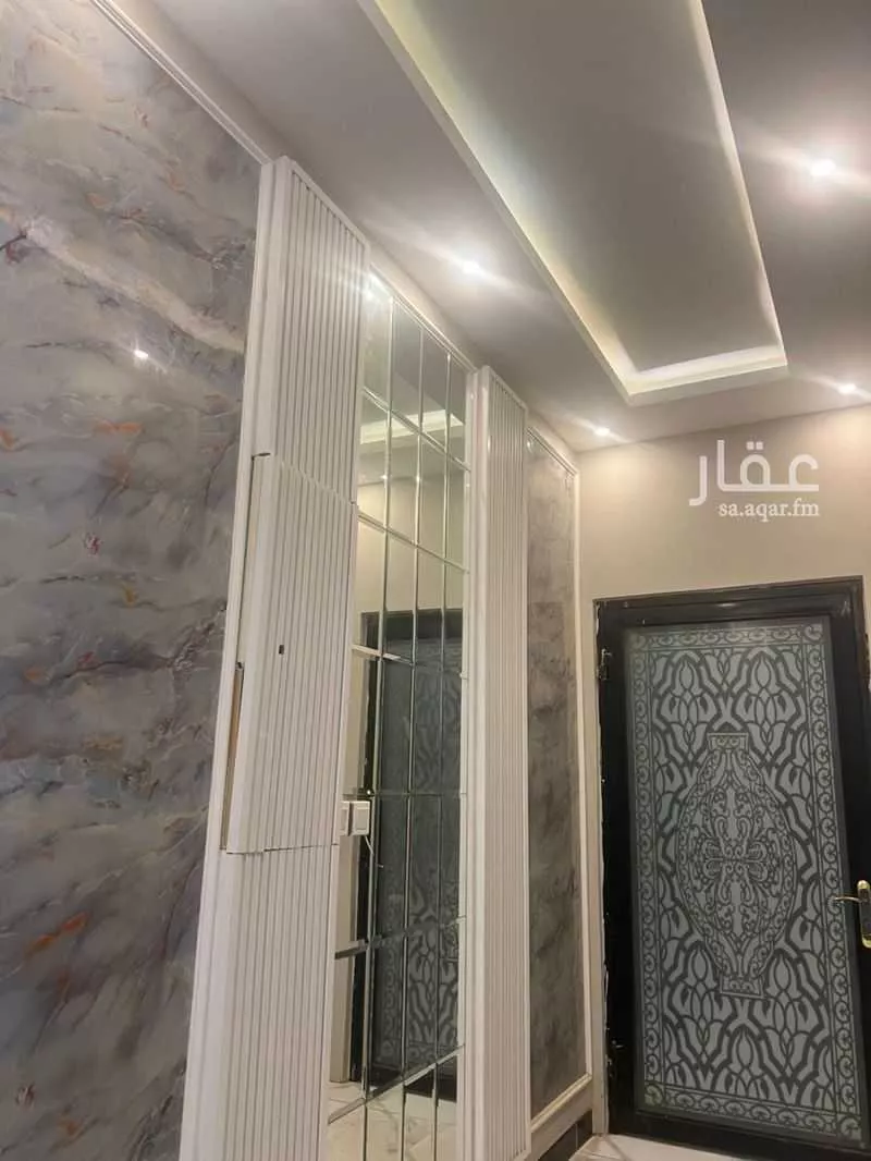 فيلا للبيع في شارع عبد الرحمن بن سلامه, حي العزيزية الأول, مدينة الاحساء, المنطقة الشرقية 1 صورة