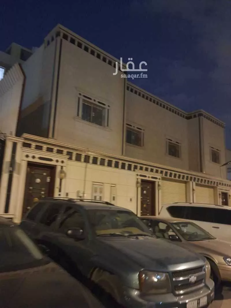 فيلا للبيع في شارع النمران, حي العزيزية, مدينة الرياض, منطقة الرياض 1 صورة