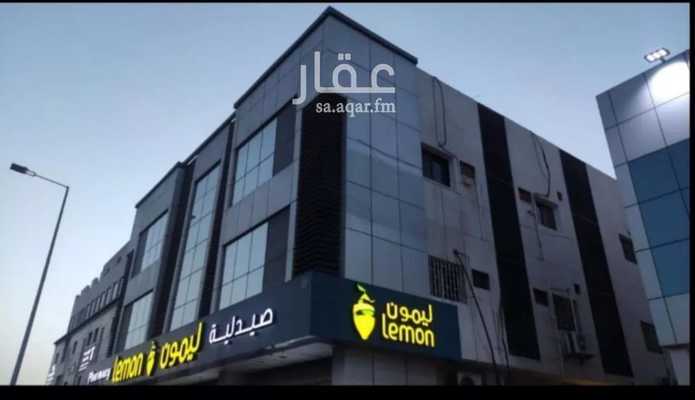 عمارة للبيع في شارع صاري فرعي, حي السلامة, مدينة جدة, منطقة مكة المكرمة 1 صورة