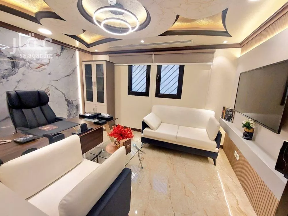 مكتب تجاري للإيجار في شارع التخصصي الفرعي, حي المحمدية, مدينة الرياض, منطقة الرياض 1 صورة