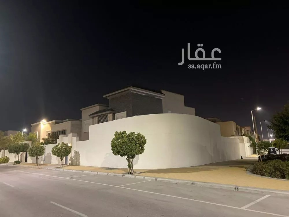 فيلا للبيع في شارع المجمعة, حي الظهران, مدينة الظهران, المنطقة الشرقية 1 صورة