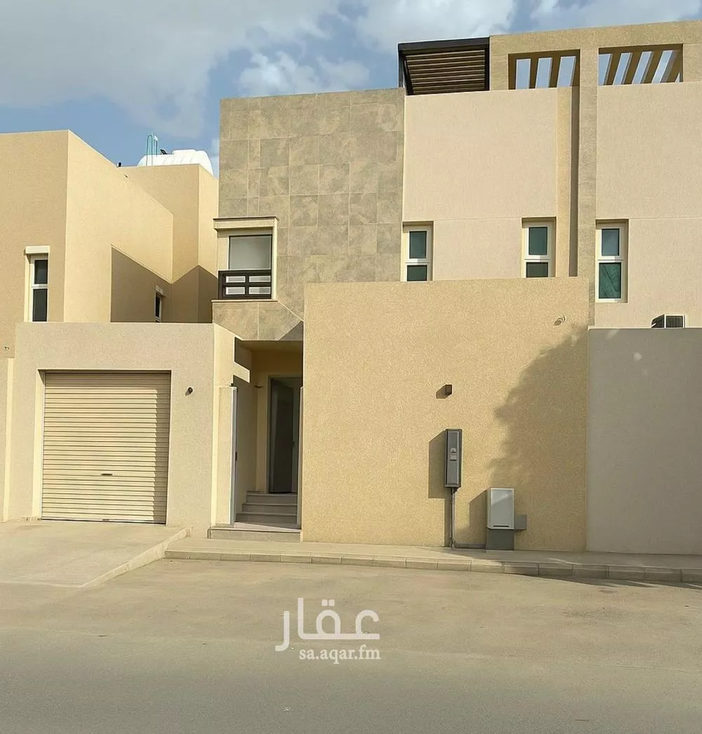 فيلا للبيع في شارع عبدالرحمن الدباس, حي التعاون, مدينة الرياض, منطقة الرياض 1 صورة