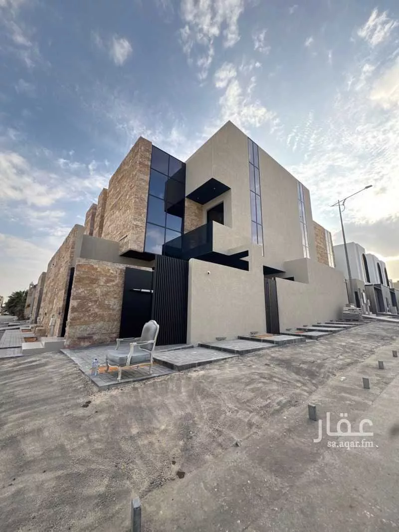 فيلا للبيع في شارع رقم 372, حي الملقا, مدينة الرياض, منطقة الرياض 1 صورة