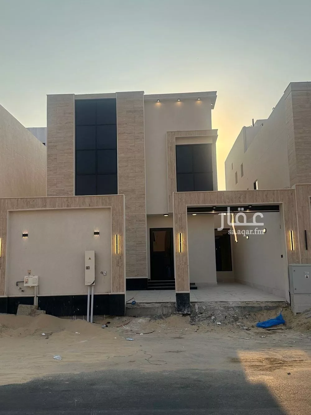 فيلا للبيع في شارع ابن المظفر الحاتمي, حي العروبة, مدينة الدمام, المنطقة الشرقية 1 صورة