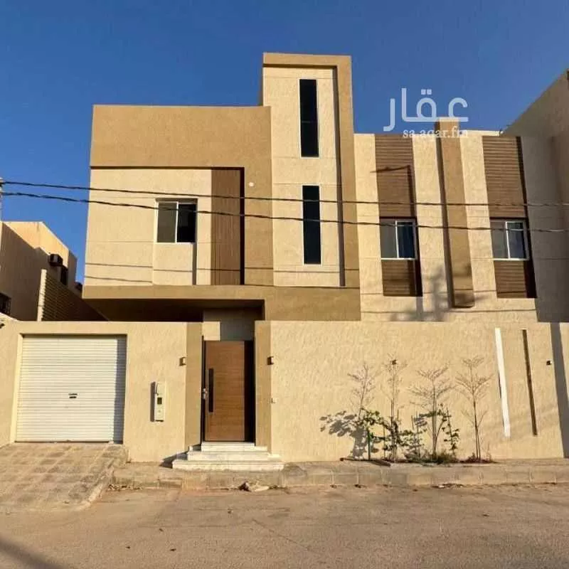 فيلا للبيع في شارع الخوارزمي, حي المطار, مدينة المجمعة, منطقة الرياض 1 صورة