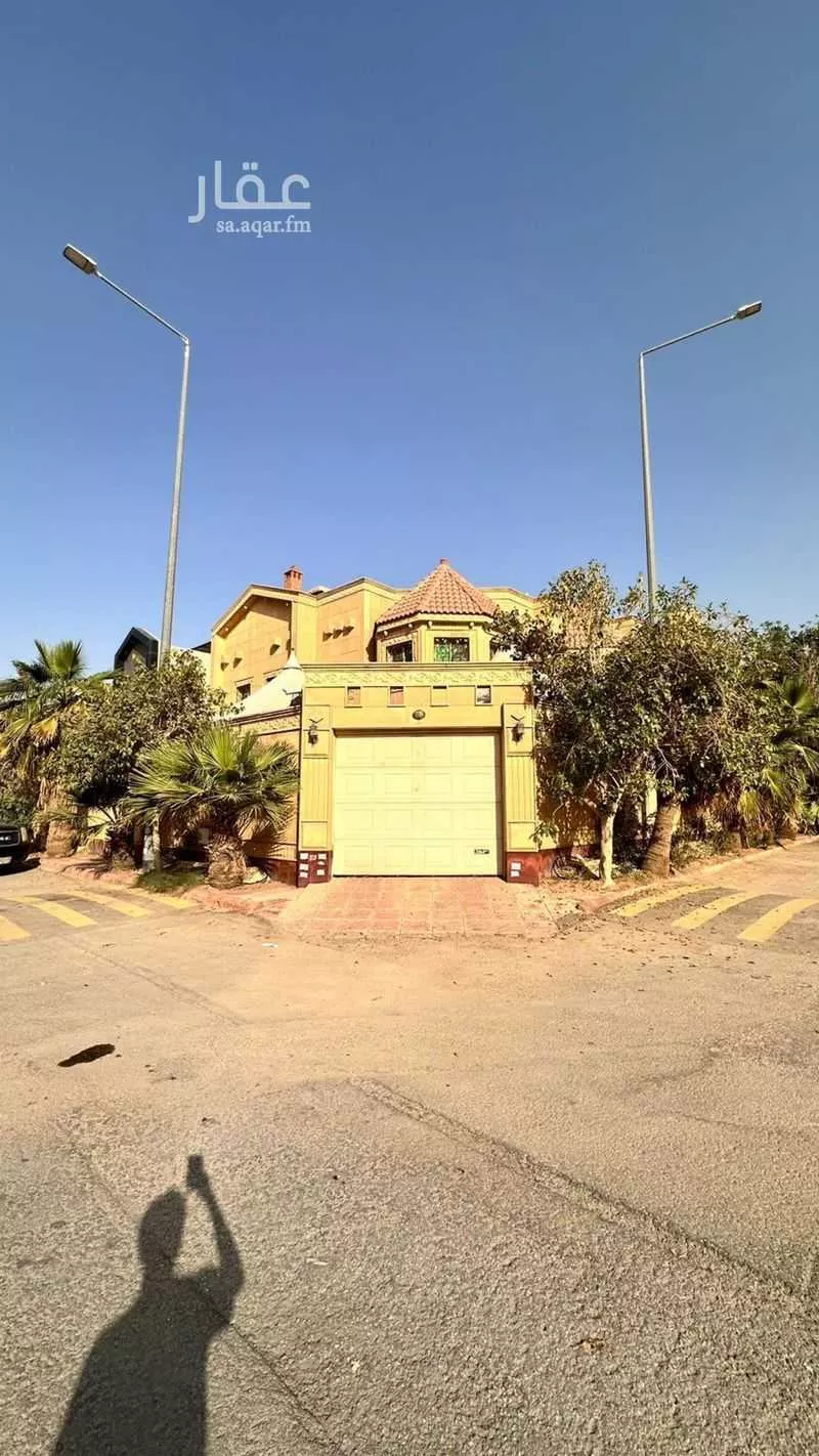 فيلا للإيجار في شارع الكاظمة, حي إشبيلية, مدينة الرياض, منطقة الرياض 1 صورة
