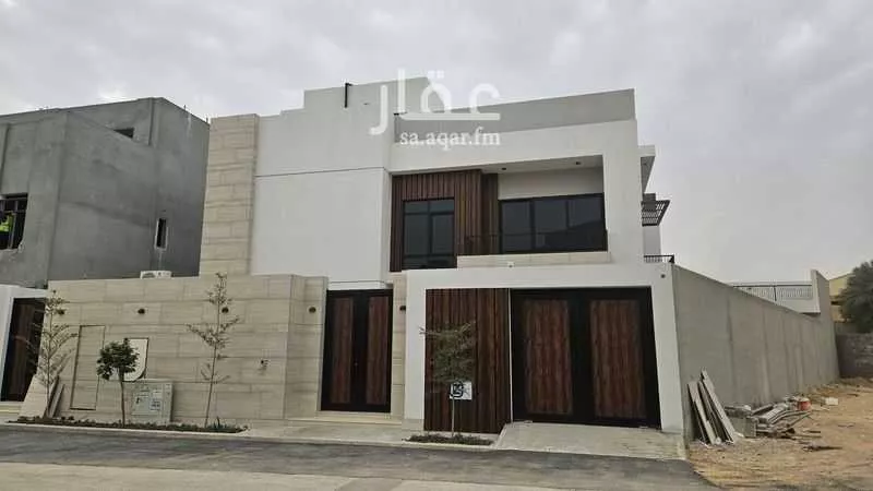 فيلا للبيع في شارع ابن أبي الفهم, حي القيروان, مدينة الرياض, منطقة الرياض 1 صورة