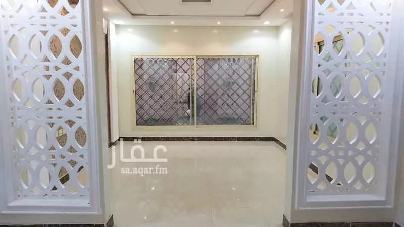 فيلا للإيجار في شارع أحمد مفتي المكي الحنفي, حي طويق, مدينة الرياض, منطقة الرياض 1 صورة