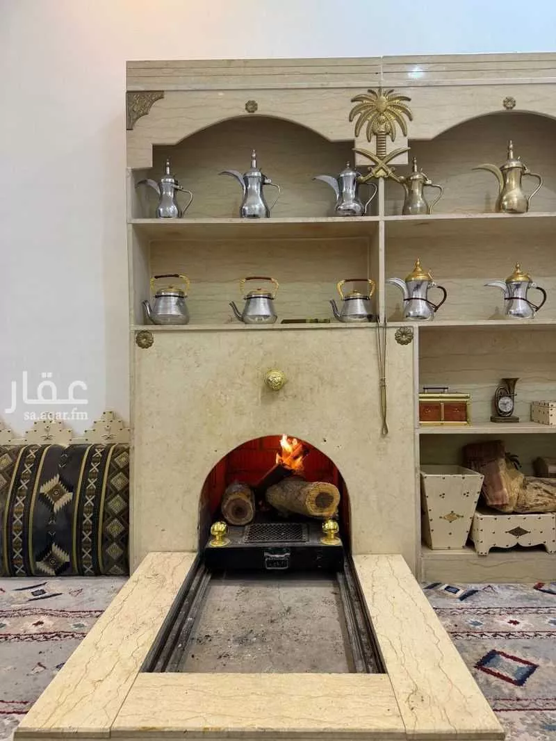 فيلا للإيجار في شارع طارق بن المرتفع ، حي ديراب ، الرياض ، منطقة الرياض 1 صورة