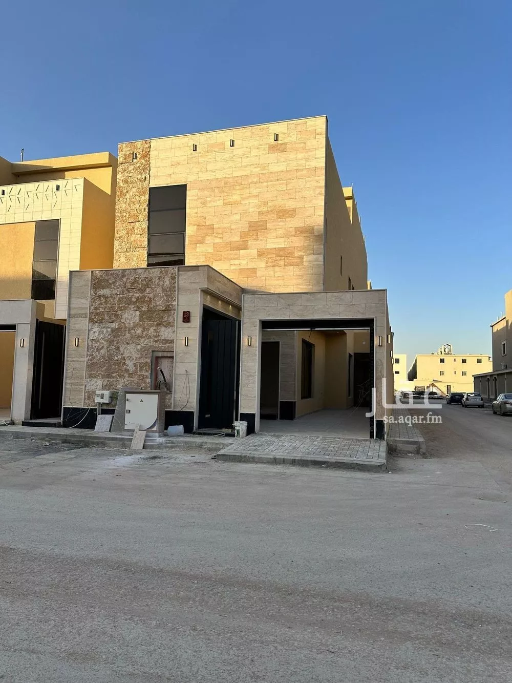 فيلا للبيع في شارع محمد بن أحمد القسطلاني, حي طويق, مدينة الرياض, منطقة الرياض 1 صورة