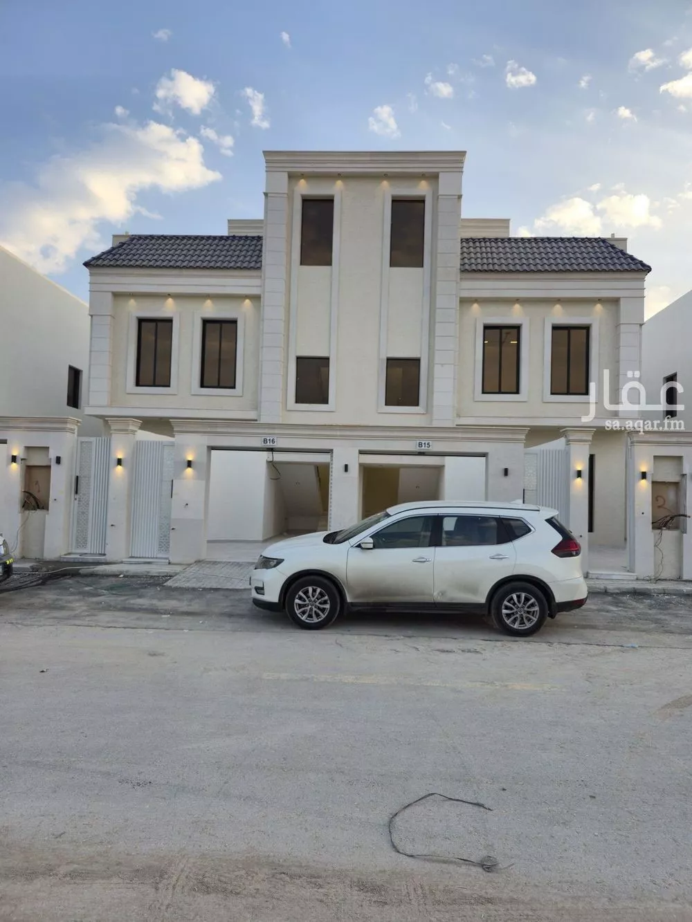 دور للبيع في شارع النفوذ, حي عكاظ, مدينة الرياض, منطقة الرياض 1 صورة