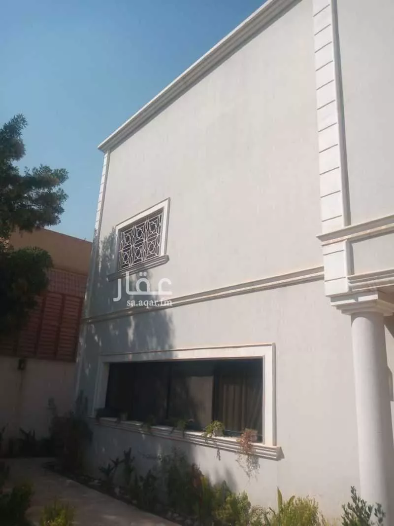 فيلا للبيع في شارع عبيدة بن ربيعة, حي الورود, مدينة الرياض, منطقة الرياض 1 صورة