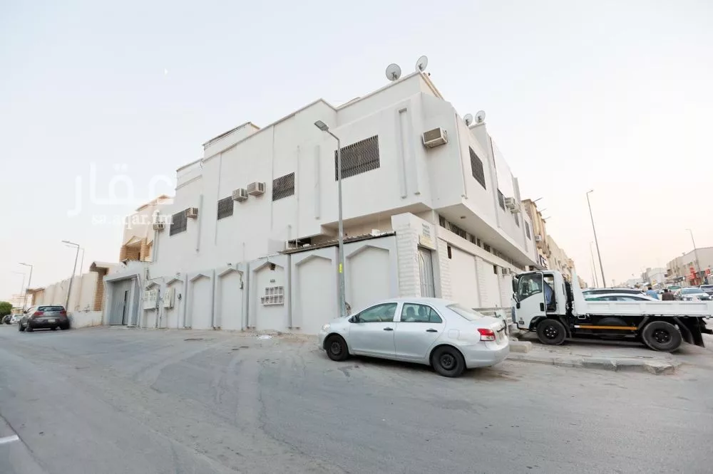 عمارة للبيع في شارع البلد , حي السويدي, مدينة الرياض, منطقة الرياض 1 صورة