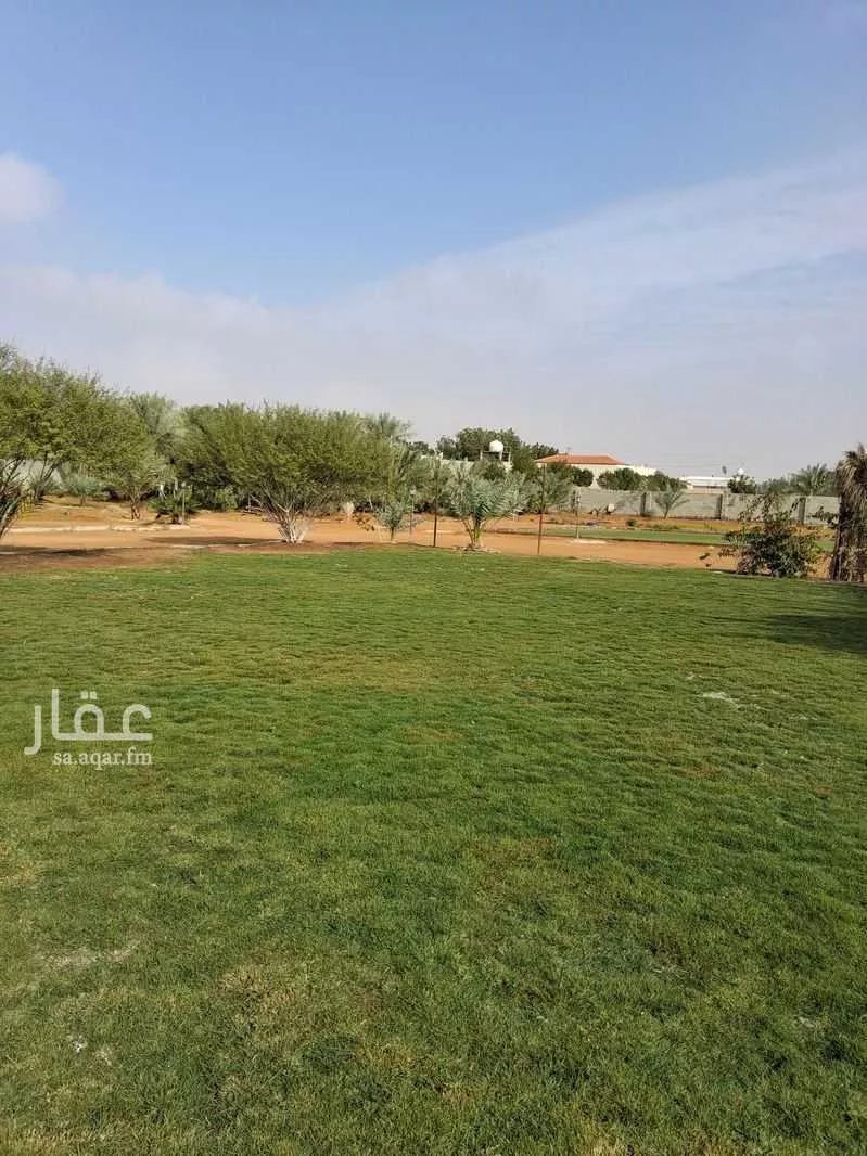 مزرعة للبيع في شارع المزاحميه 2567, مدينة المزاحمية, منطقة الرياض 1 صورة