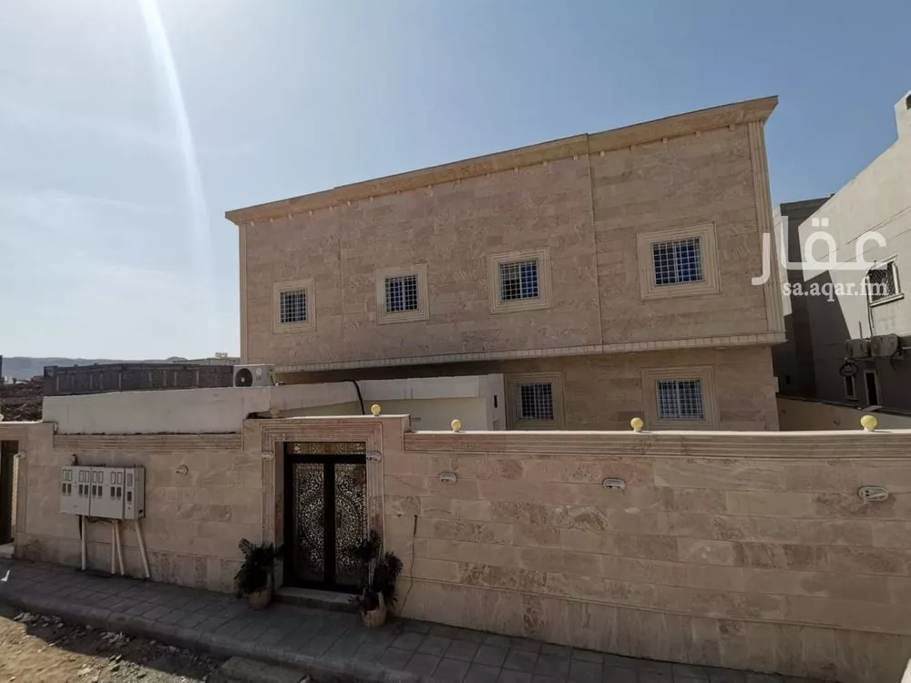 عمارة للبيع في شارع معمر بن رباب السهمي, حي رهط, مدينة المدينه المنوره, منطقة المدينة المنورة 1 صورة