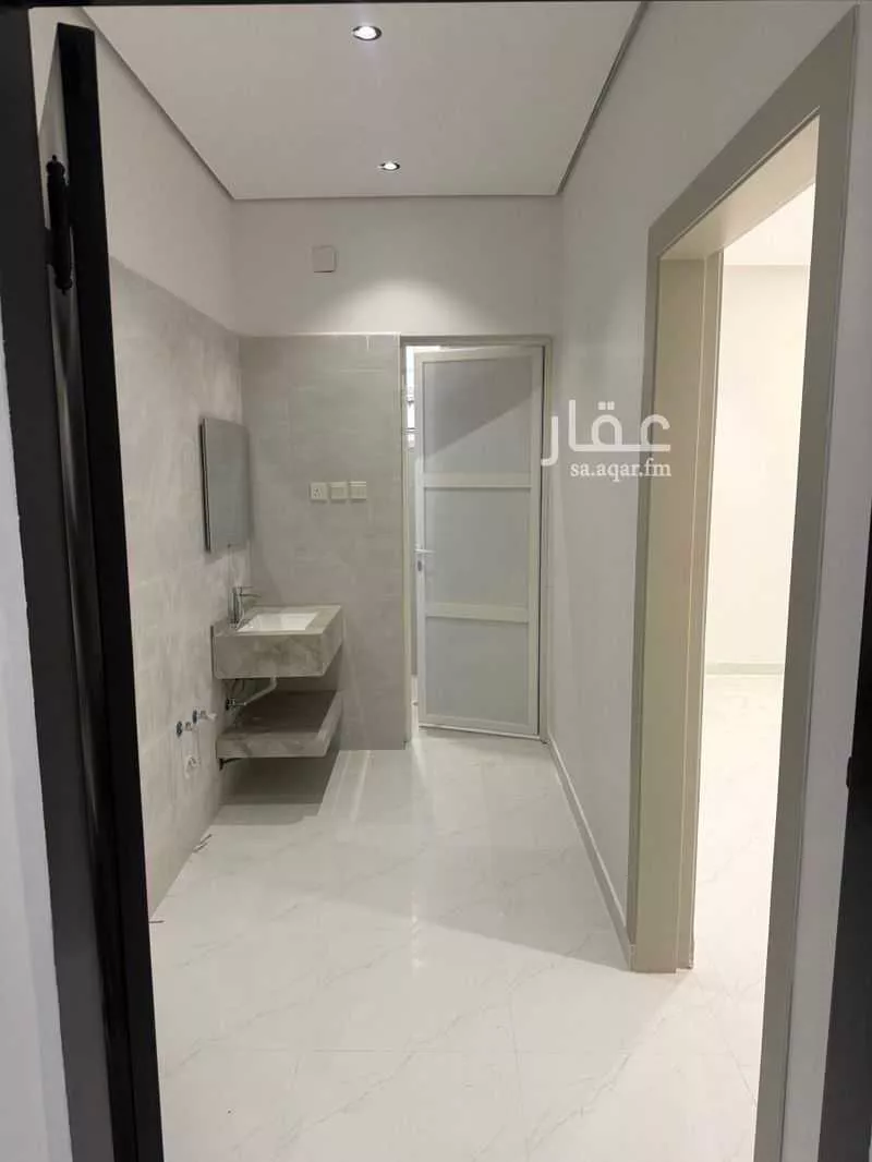 شقة للإيجار في شارع عمارة ابن زياد ابن السكن, حي الورود, مدينة المزاحمية, منطقة الرياض 1 صورة