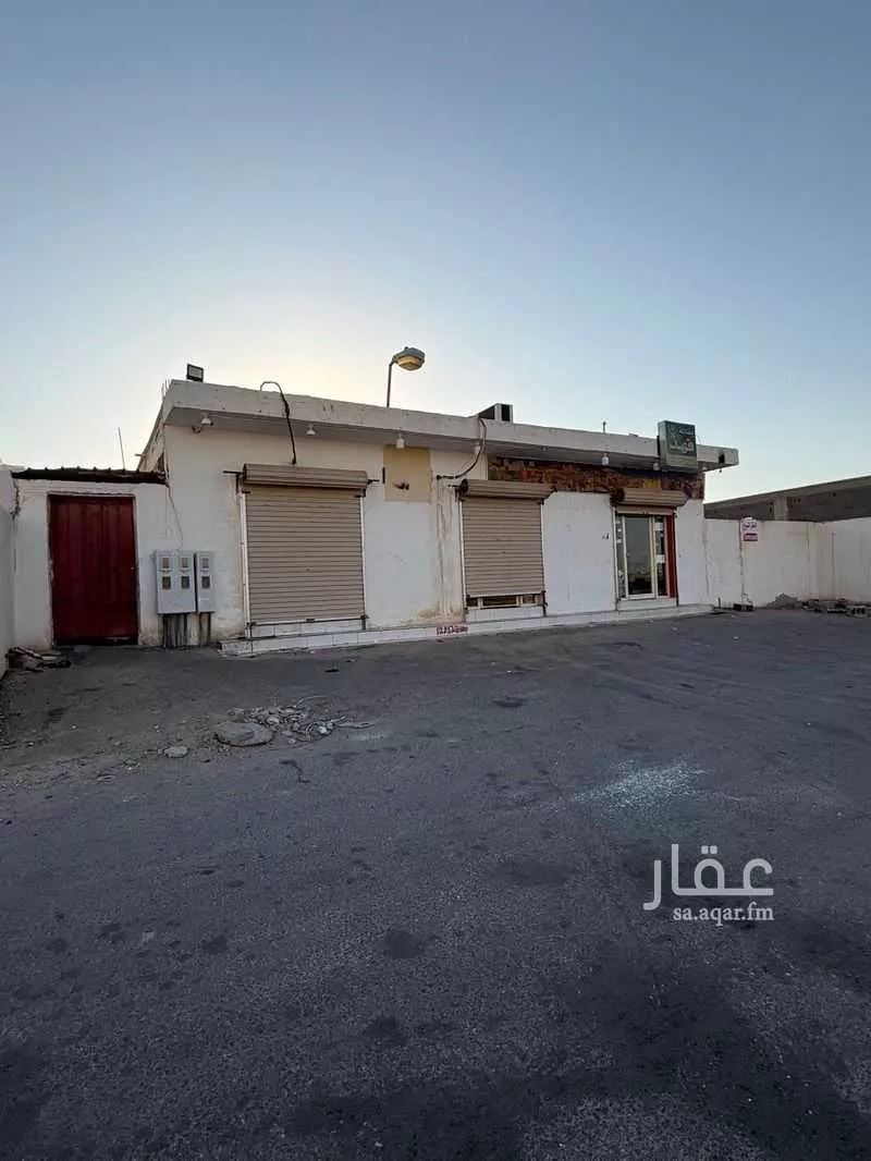 عمارة للبيع في شارع الارقم بن ابي الارقم, حي اليرموك, مدينة حفر الباطن, المنطقة الشرقية 1 صورة