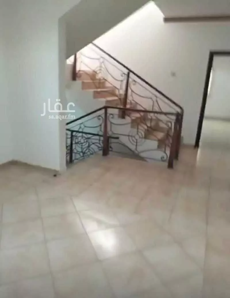 فيلا للإيجار في شارع الحمرة, حي الملقا, مدينة الرياض, منطقة الرياض 1 صورة