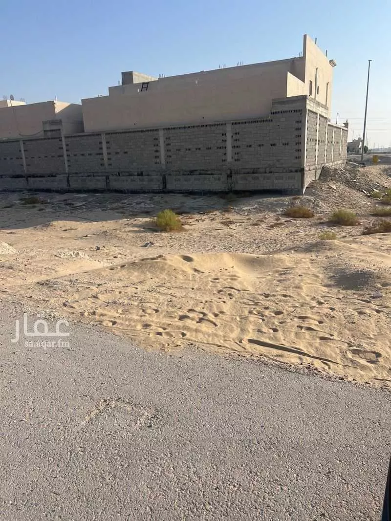 أرض للبيع في شارع حي ج13 50, حي حي البساتين - بقيق, مدينة بقيق, المنطقة الشرقية 1 صورة