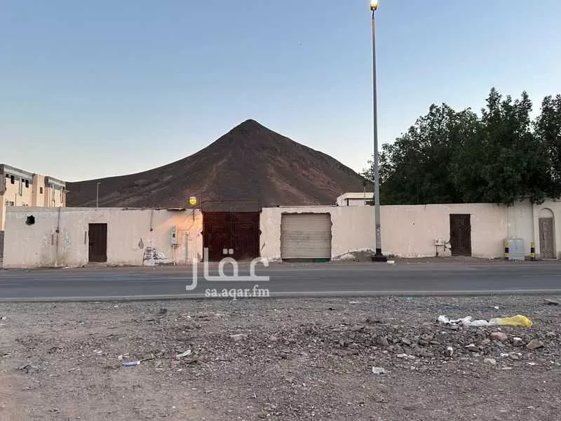 استراحة للبيع في شارع العلاء ابن يزيد الفهري, حي العزيزية, مدينة المدينة المنورة, منطقة المدينة المنورة 1 صورة