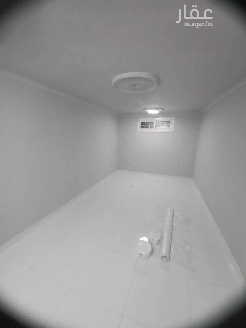 غرفة للإيجار في شارع عمرو بن الاحمر ، حي الجصة ، المدينة المنورة ، منطقة المدينة المنورة 1 صورة