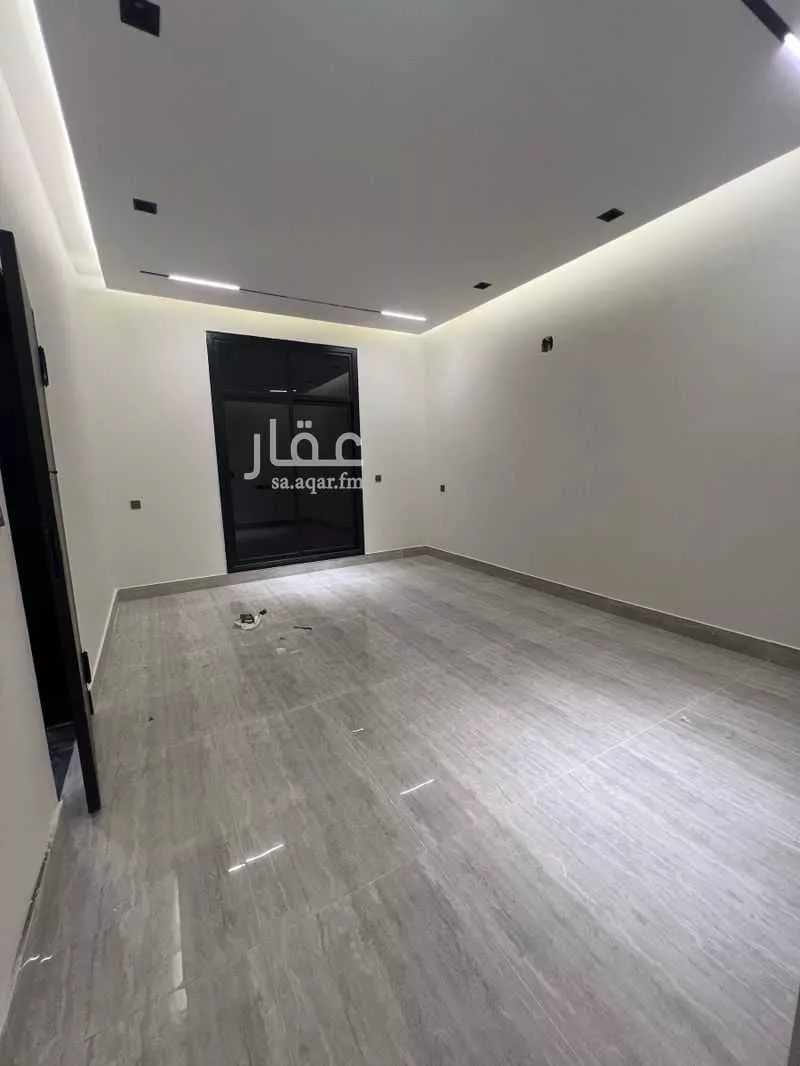 شقة للبيع في شارع عمر بن عبداللطيف ، حي الرمال ، الرياض ، منطقة الرياض 1 صورة