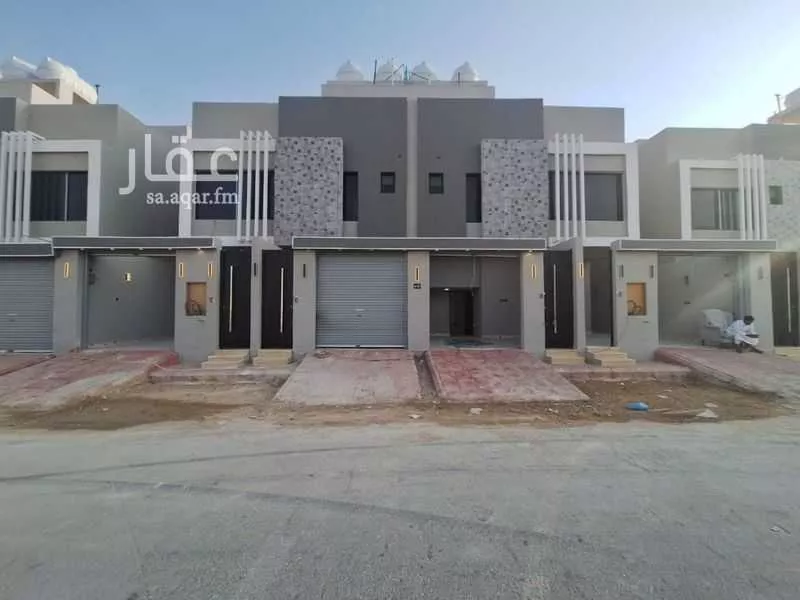 دور للبيع في شارع حسان بن قيس, حي بدر, مدينة الرياض, منطقة الرياض 1 صورة