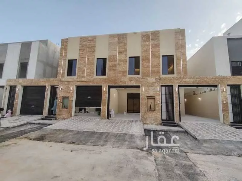 فيلا للبيع في شارع عبدالخالق الصابوني, حي عكاظ, مدينة الرياض, منطقة الرياض 1 صورة