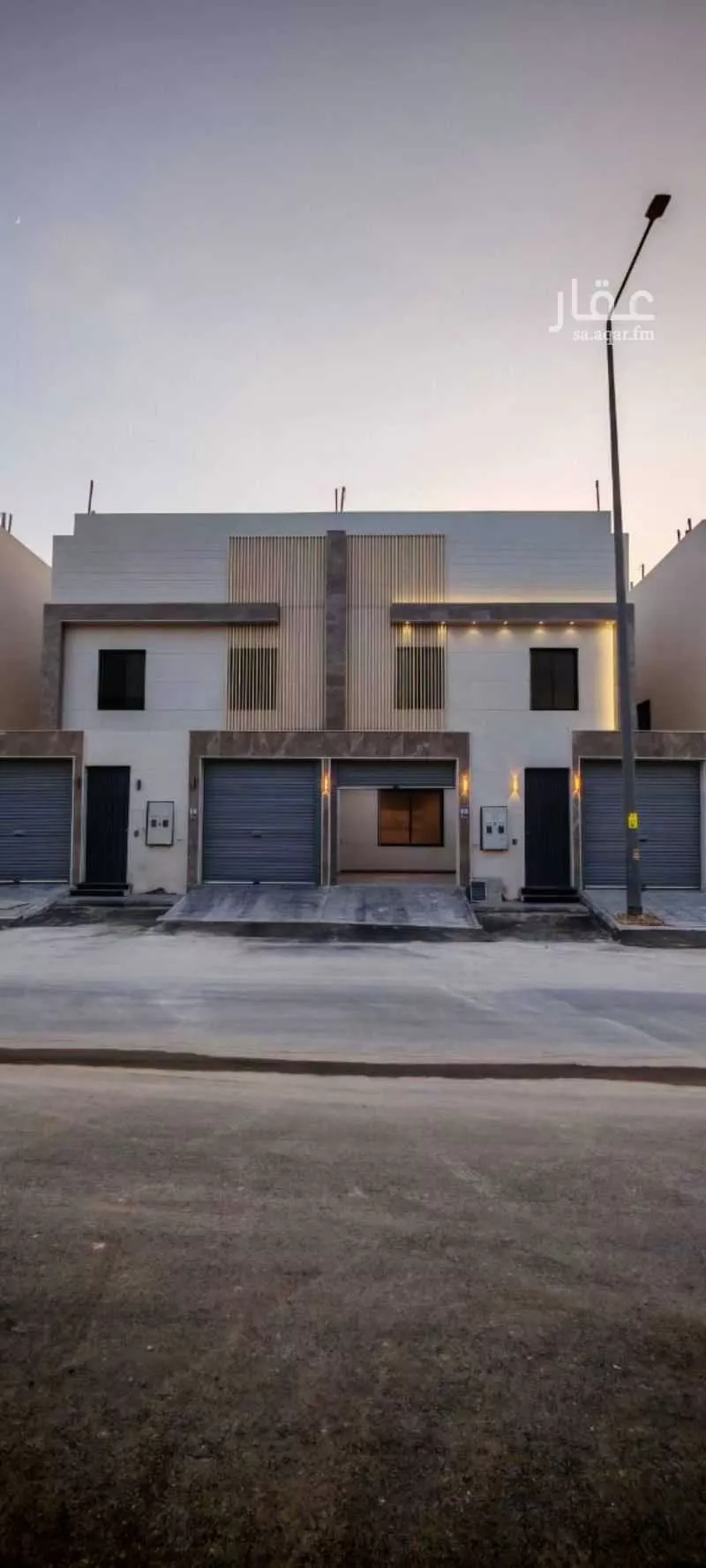فيلا للبيع في شارع عبدالرحمن القاضي, حي عكاظ, مدينة الرياض, منطقة الرياض 1 صورة