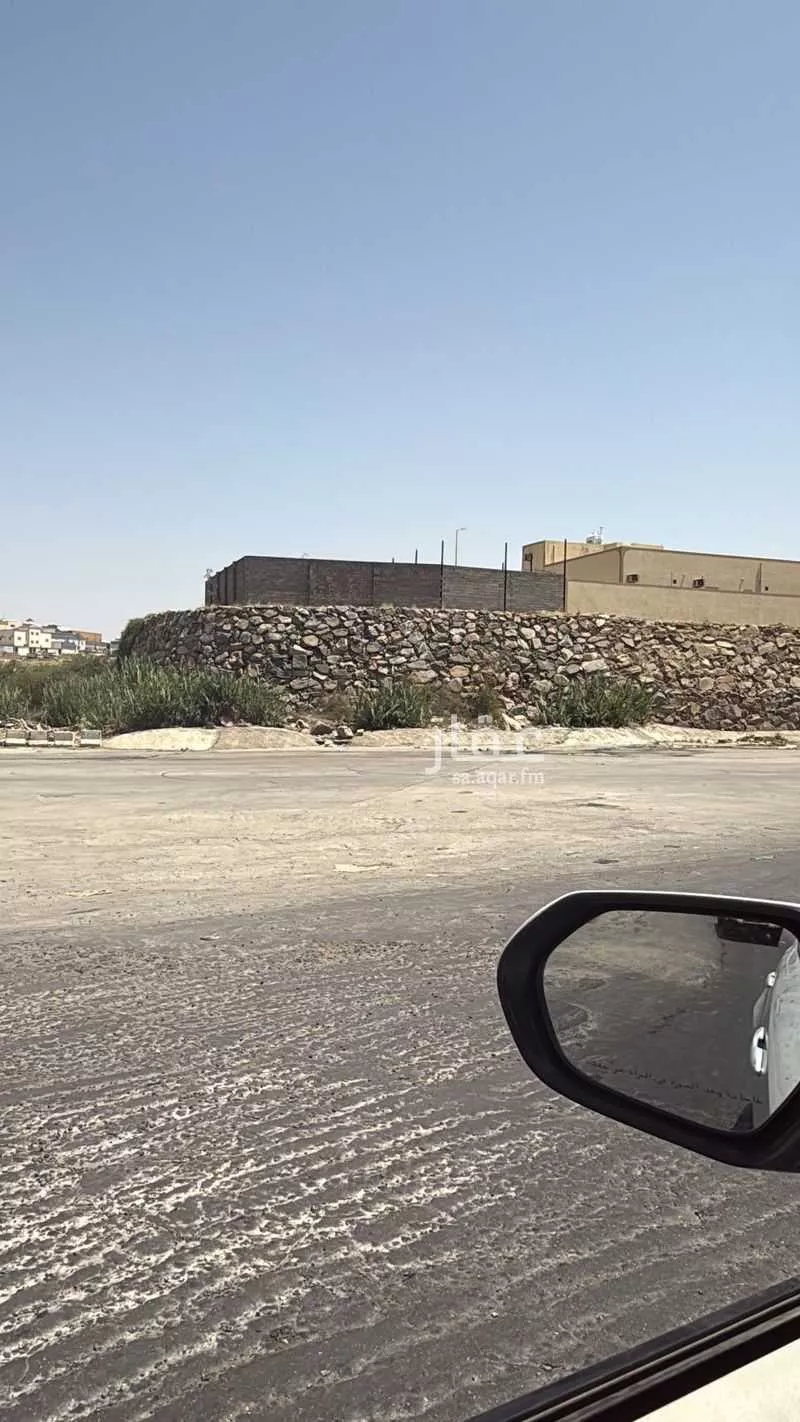 أرض للبيع في طريق الملك عبدالله ، خميس مشيط ، خميس مشيط 1 صورة
