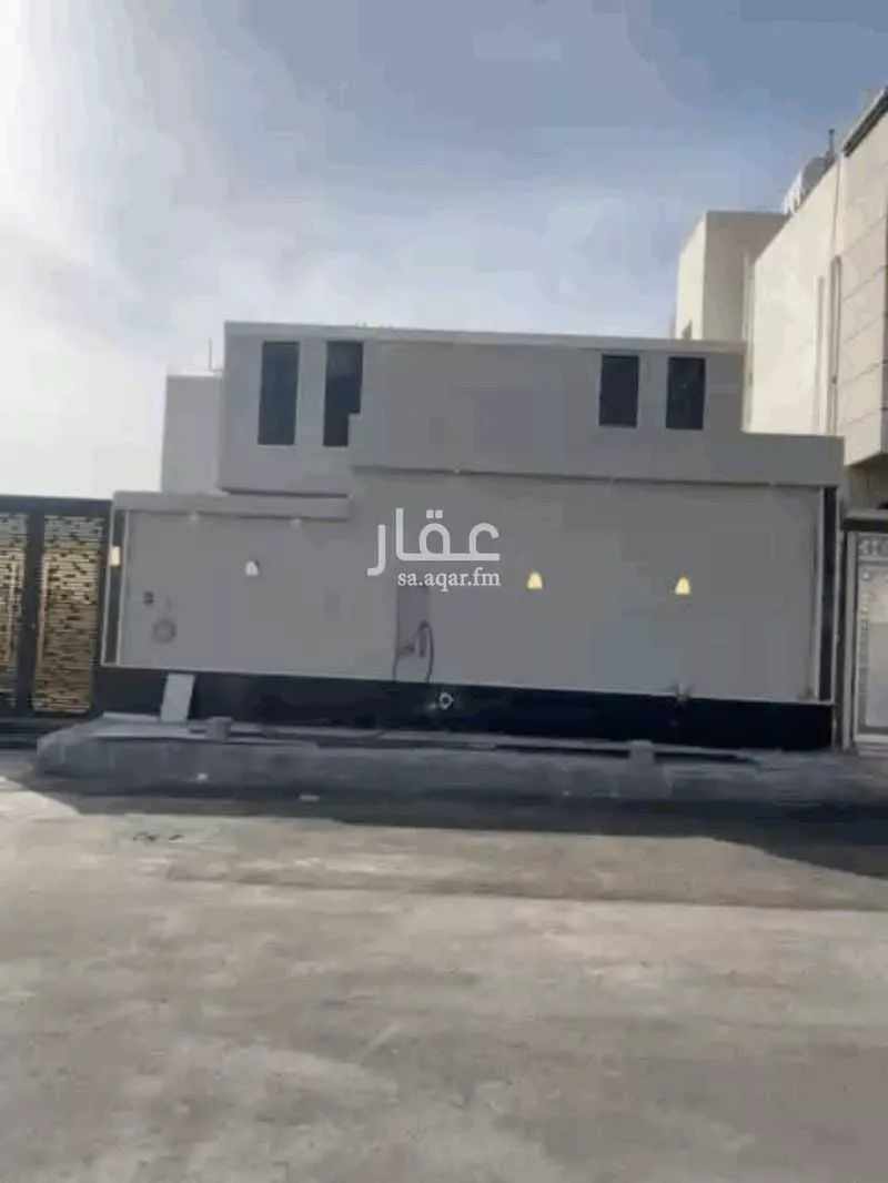 دور للبيع في شارع شاكر بن مكي, حي الخضراء, مدينة المدينه المنوره, منطقة المدينة المنورة 1 صورة