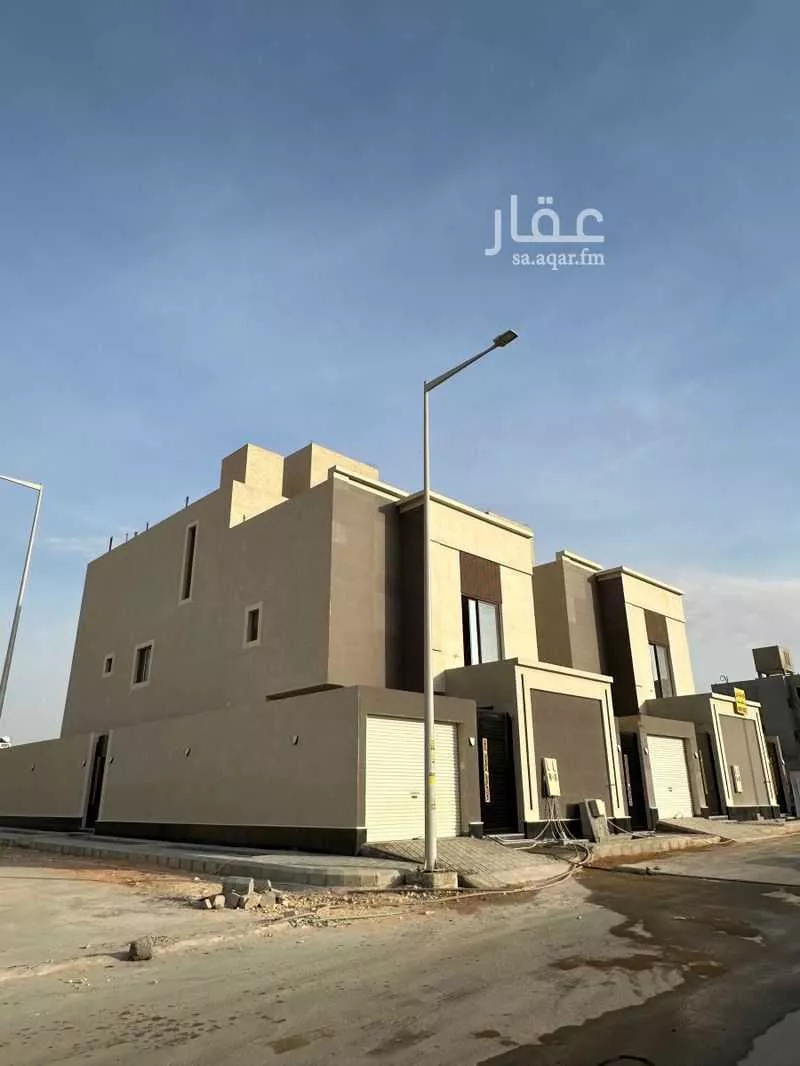 فيلا للبيع في شارع عمر ابن الخطاب الفرعي , حي الصفاء, مدينة الرياض, منطقة الرياض 1 صورة