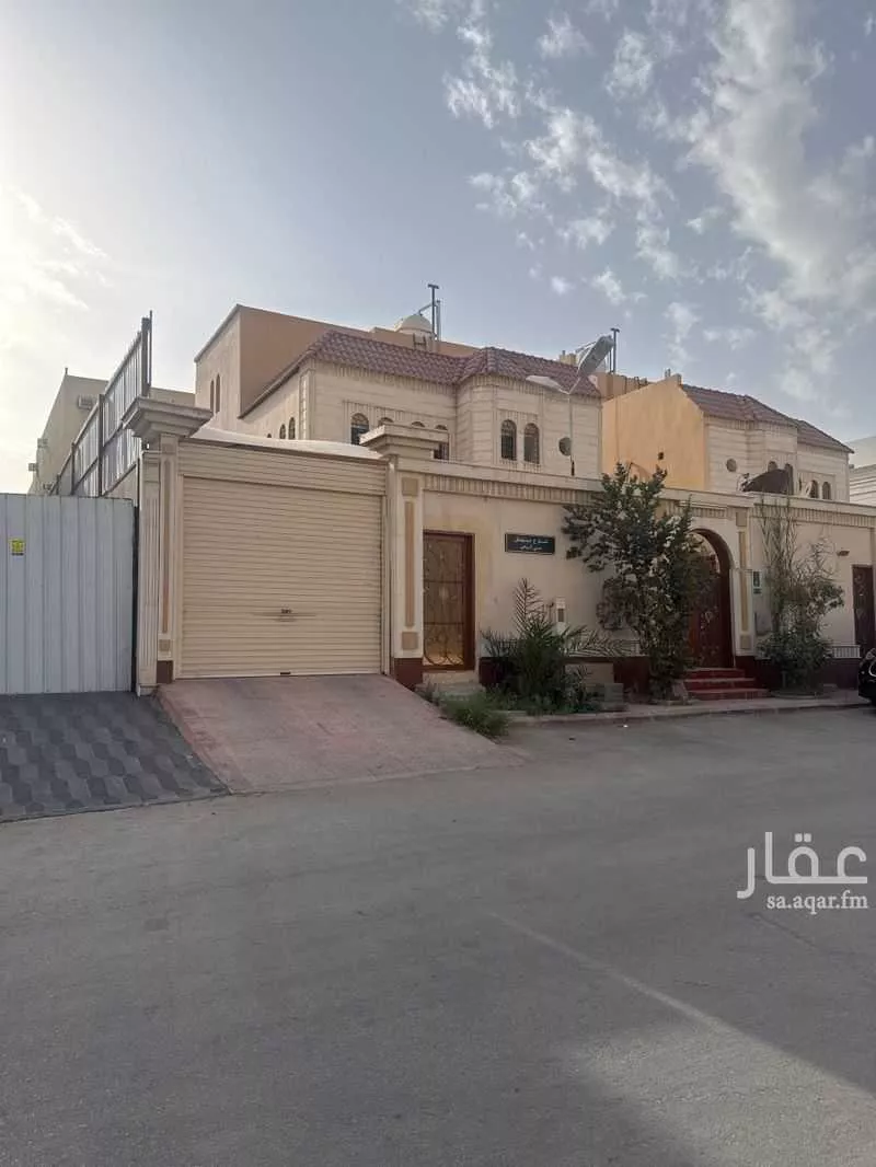 فيلا للبيع في شارع سمنان, حي الوادي, مدينة الرياض, منطقة الرياض 1 صورة