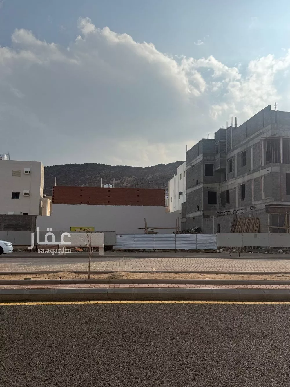 أرض للبيع في شارع ثابت ابن يسار, حي السلام, مدينة المدينه المنوره, منطقة المدينة المنورة 1 صورة