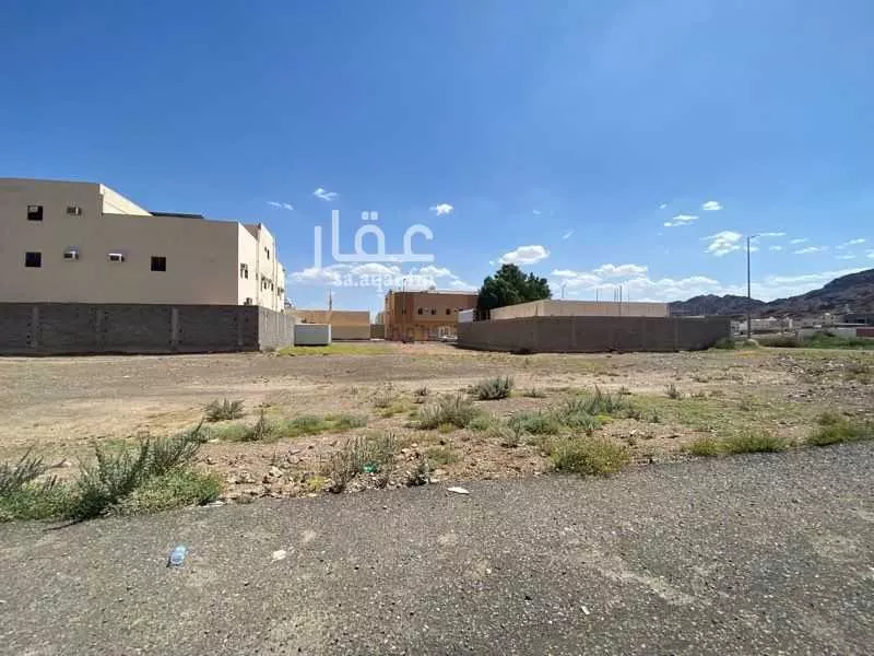 أرض للبيع في شارع عبدالرحمن ابن يحيى المقدسي, حي المطار, مدينة المدينه المنوره, منطقة المدينة المنورة 1 صورة