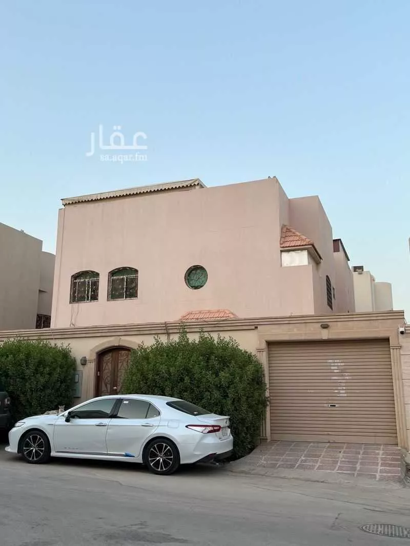 فيلا للبيع في شارع القامة, حي الربيع, مدينة الرياض, منطقة الرياض 1 صورة
