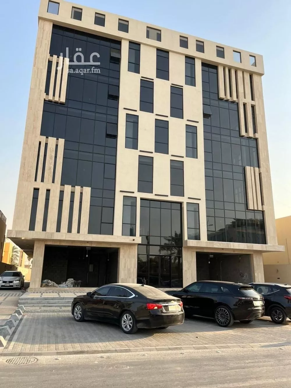 مكتب تجاري للإيجار في شارع الملك عبدالله ابن عبدالعزيز سعود الفرعي, حي الملك سلمان, مدينة الرياض, منطقة الرياض 1 صورة