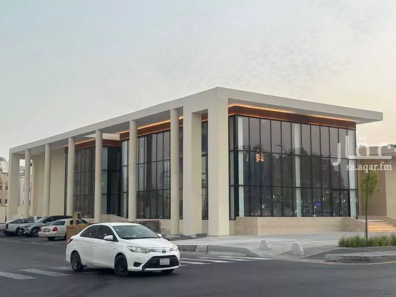 محل للإيجار في شارع بشار ابن برد, حي العليا, مدينة الخبر, المنطقة الشرقية 1 صورة