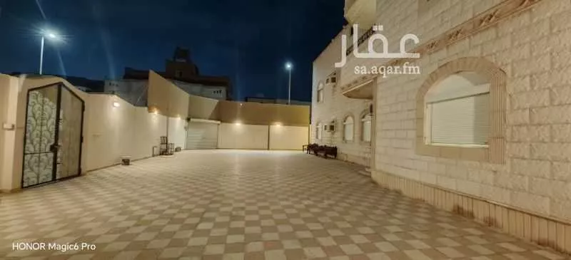 فيلا للإيجار في شارع محمد بن الحسن بن معاوية, حي الحمدانية, مدينة جدة, منطقة مكة المكرمة 1 صورة