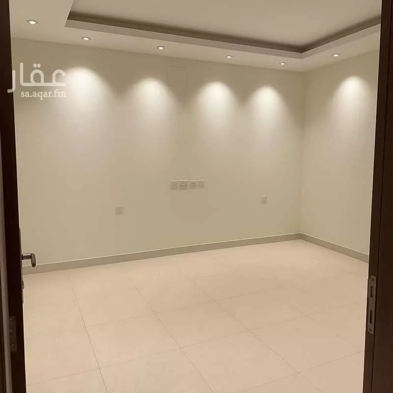 فيلا للإيجار في شارع عبدالله لابني, حي عريض, مدينة الرياض, منطقة الرياض 1 صورة