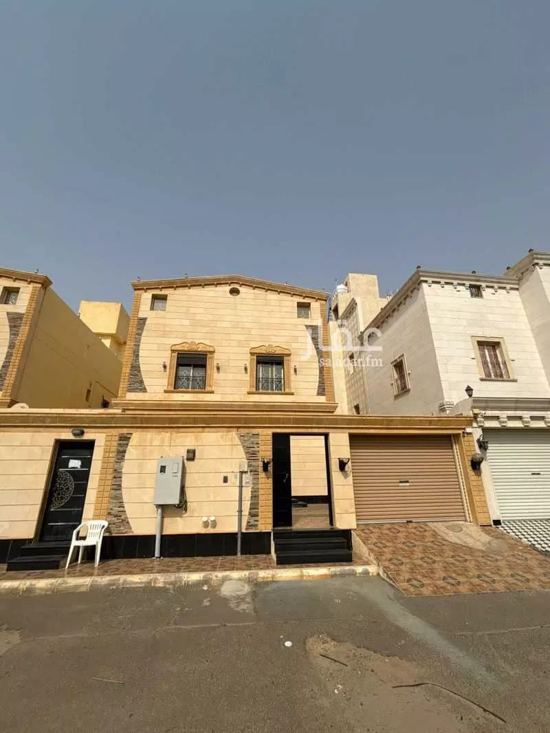 فيلا للبيع في شارع يوسف الشافعي, حي الحمدانية, مدينة جدة, منطقة مكة المكرمة 1 صورة