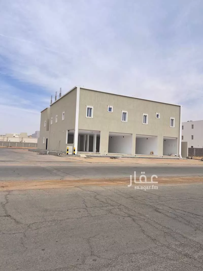 عمارة للبيع في شارع جناده بن مالك, حي قرطبة, مدينة حفر الباطن, المنطقة الشرقية 1 صورة