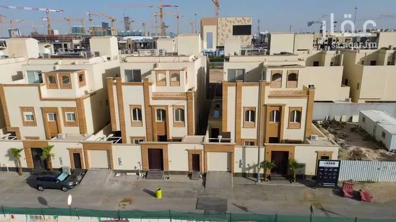 فيلا للبيع في شارع عثمان العبيد, حي القيروان, مدينة الرياض, منطقة الرياض 1 صورة