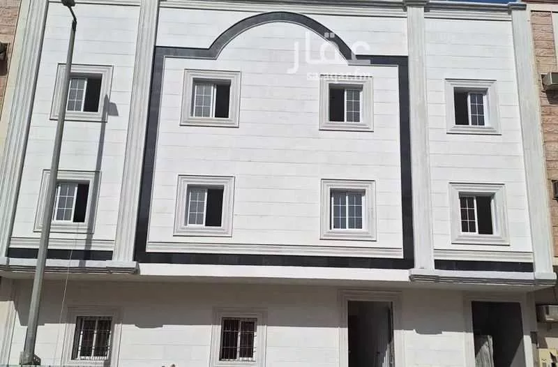 عمارة للبيع في شارع الدرعيه ، حي الثقبة ، الخبر ، الخبر 1 صورة