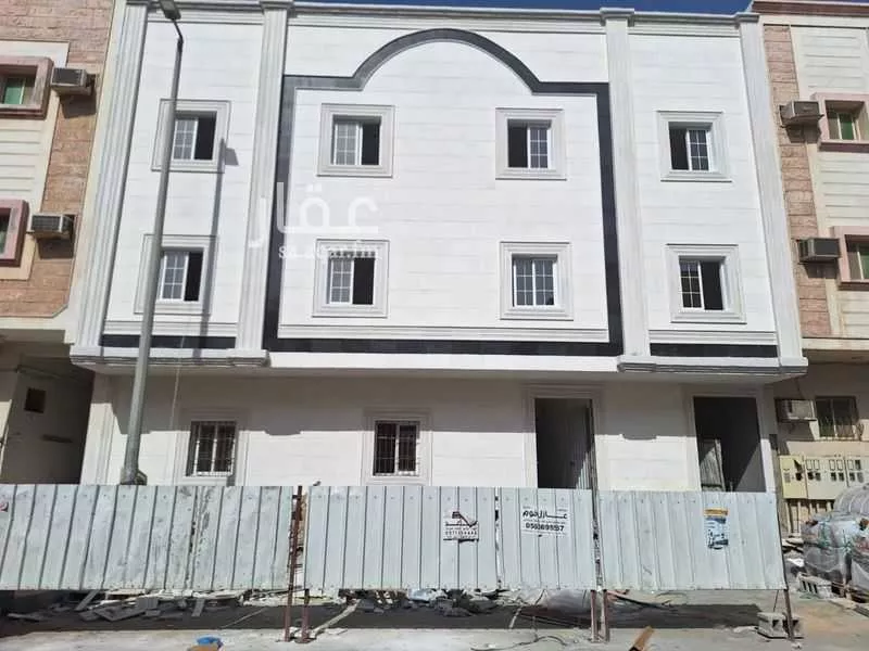 عمارة للبيع في شارع الدرعية, حي الثقبة, مدينة الخبر, المنطقة الشرقية 1 صورة