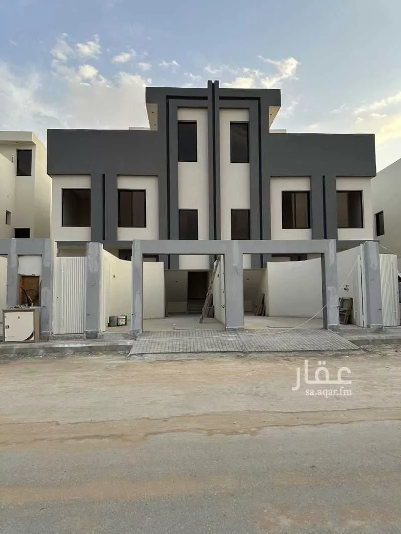 دور للبيع في شارع ابراهيم الجاسر, حي عكاظ, مدينة الرياض, منطقة الرياض 1 صورة